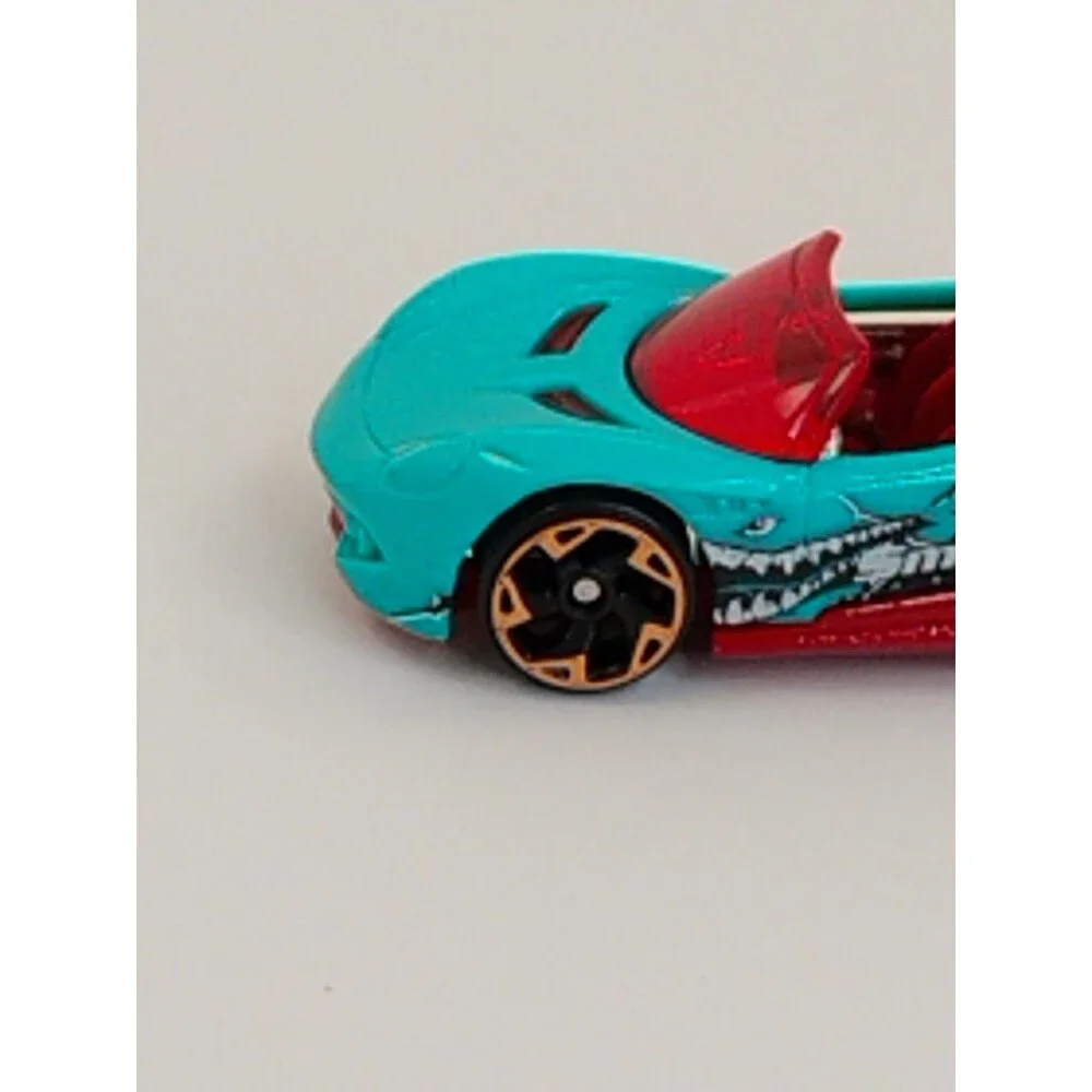 ZURU Metal Machines Diecast Car Toy Styles ZING teal Smash Shark